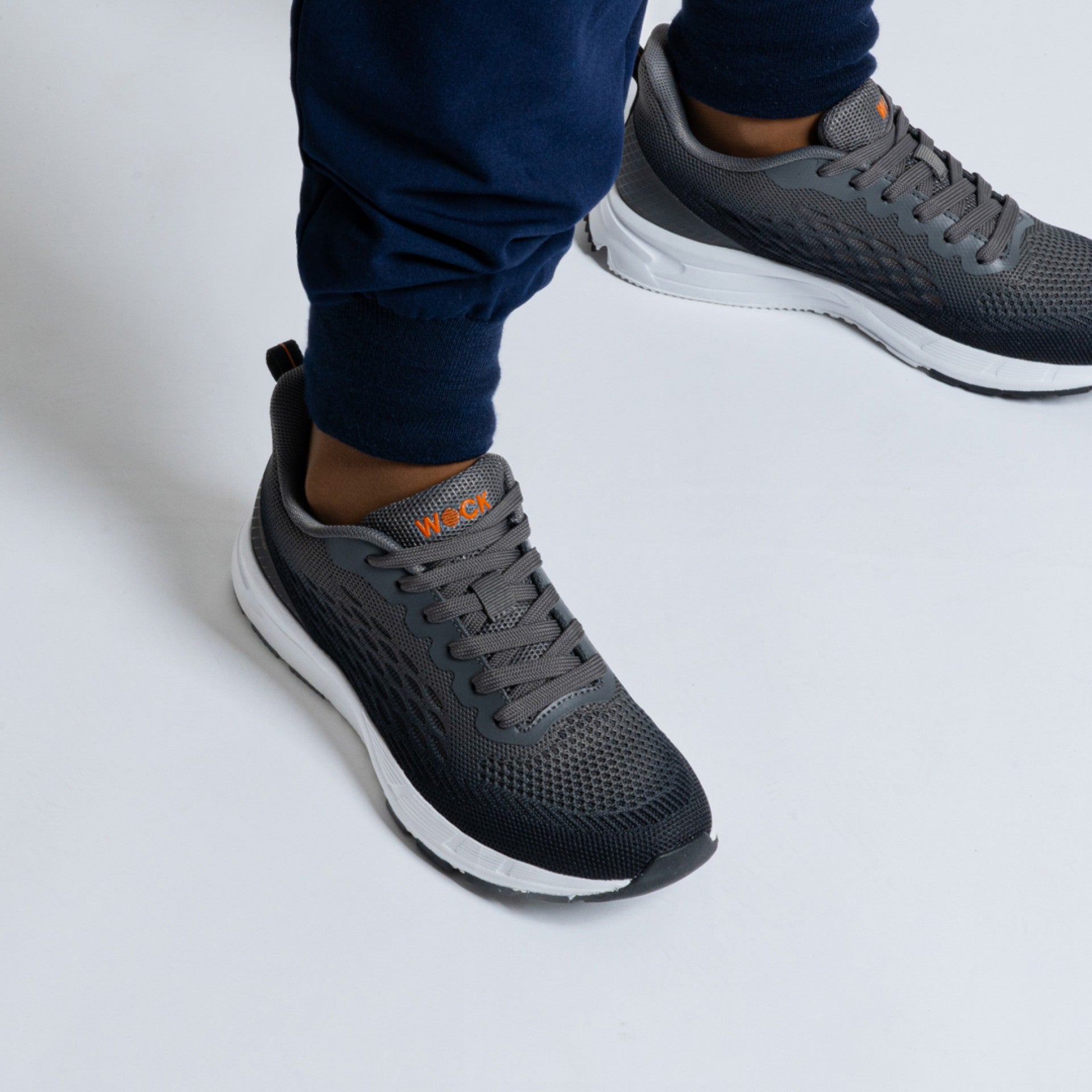 BR23 - Sneakers BREELITE 23 Dunkelgrau