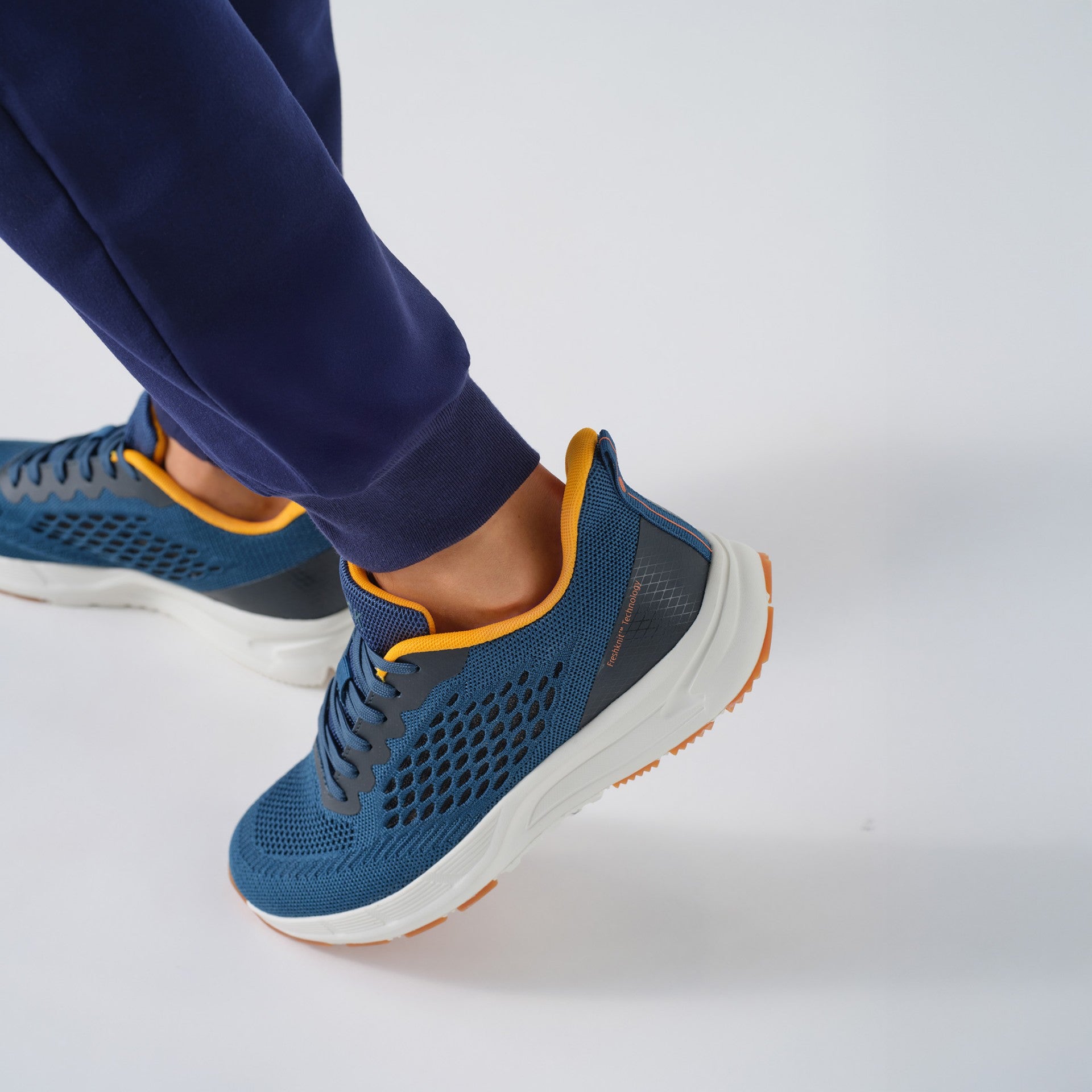 BR29 - Sneakers BREELITE 29 Blau/Gelb